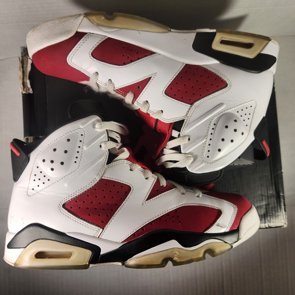 Men's Air Jordan Retro 6 Carmine Sneakers - Picture 6 of 9